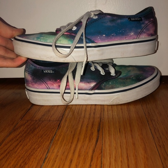 OFFER!! Galaxy Vans - Picture 4 of 7